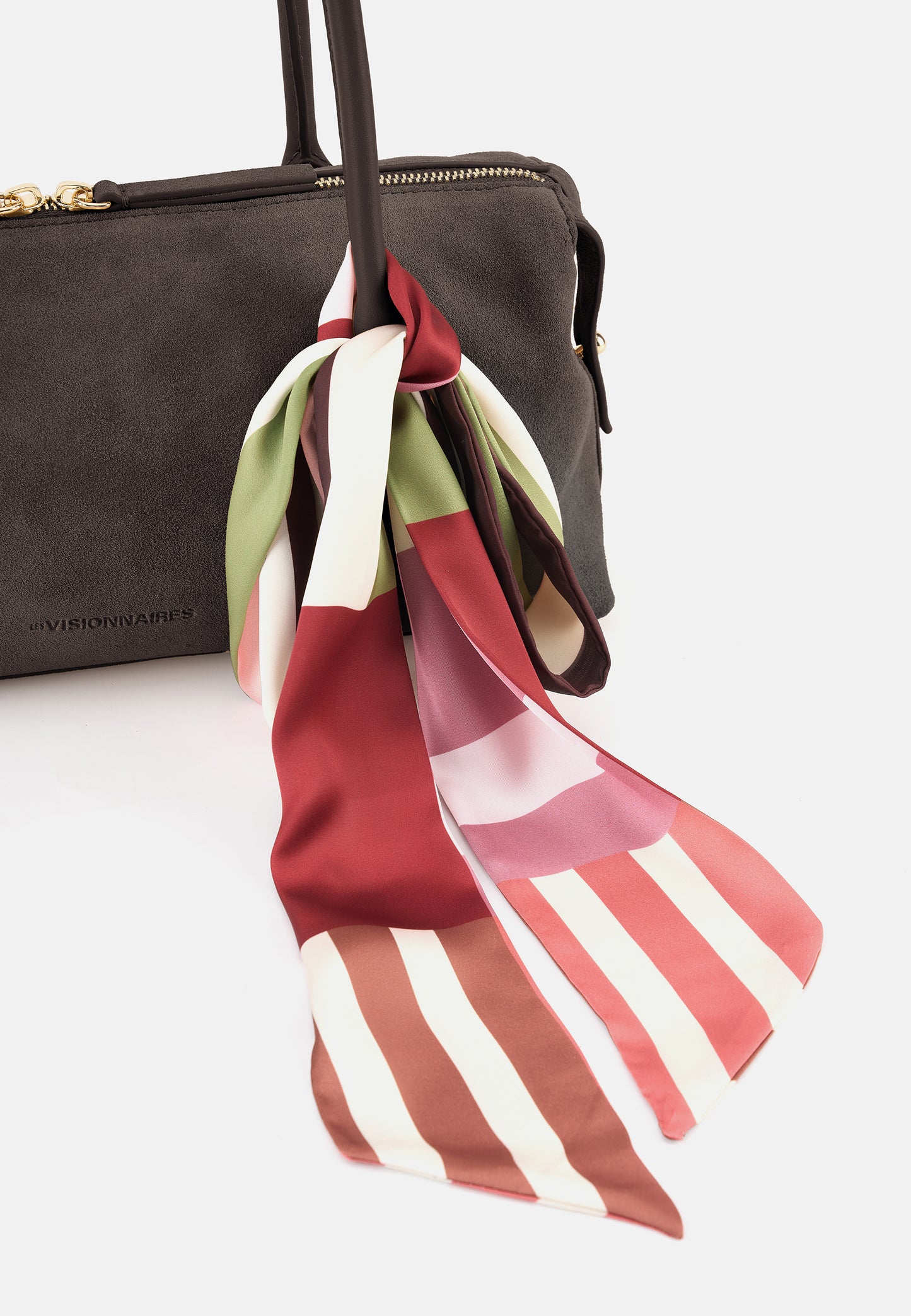 East-West Veloursleder-Schultertasche Dunkelbraun