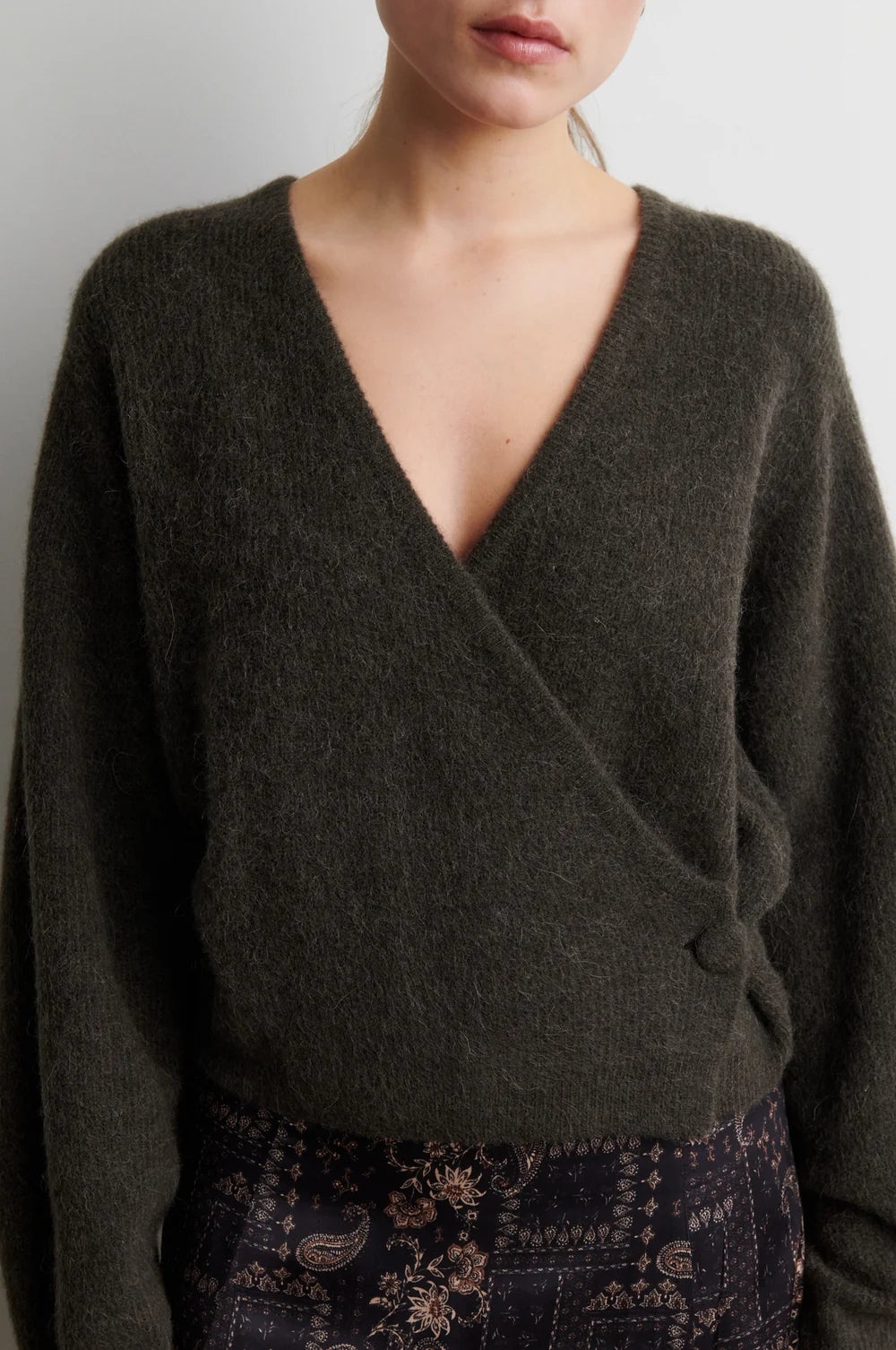 Cross Over Pullover