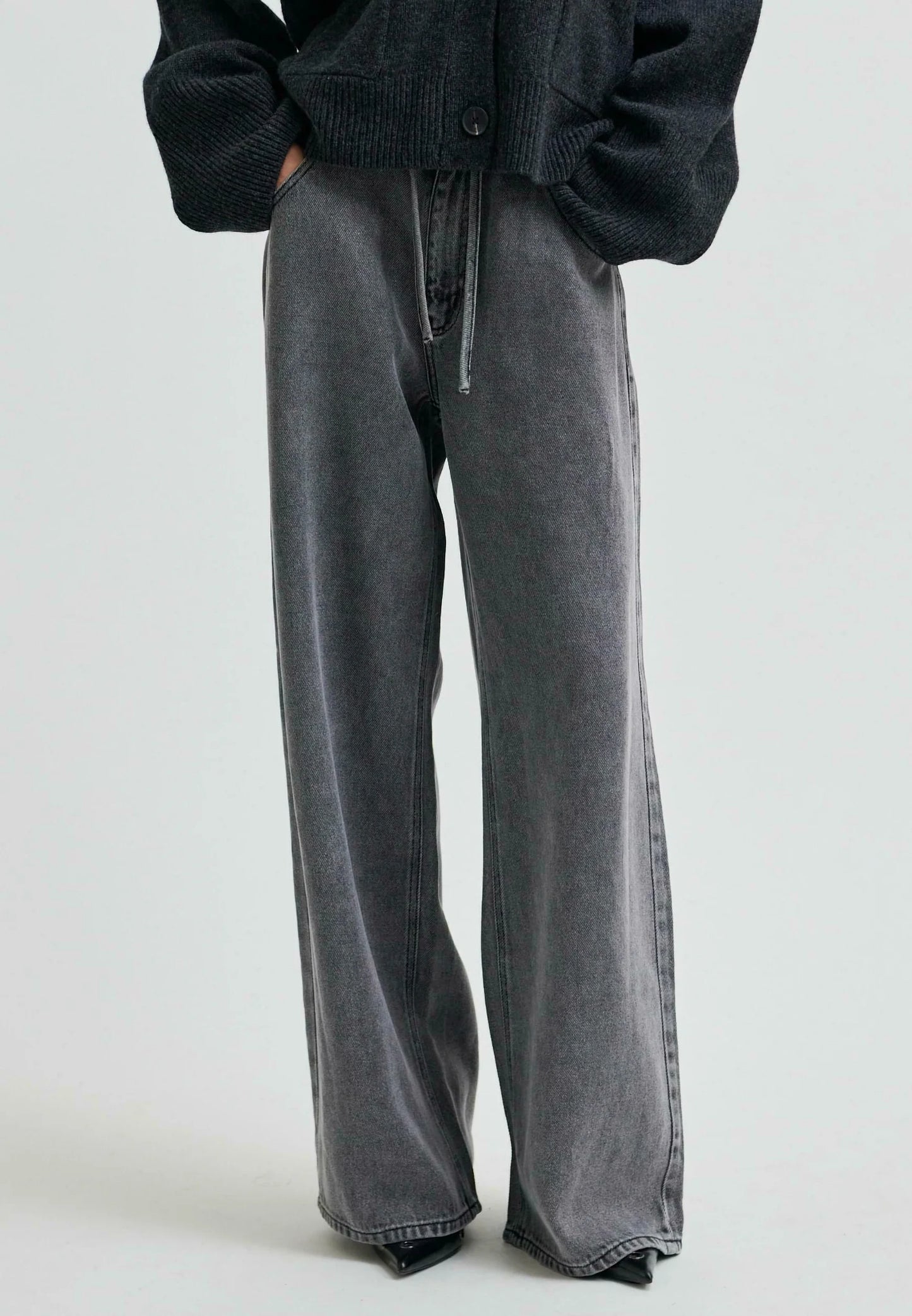 Lyocell-Jeans mit weitem Bein in Schwarzgrau