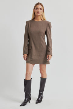 Kleid mit klarer Silhouette
