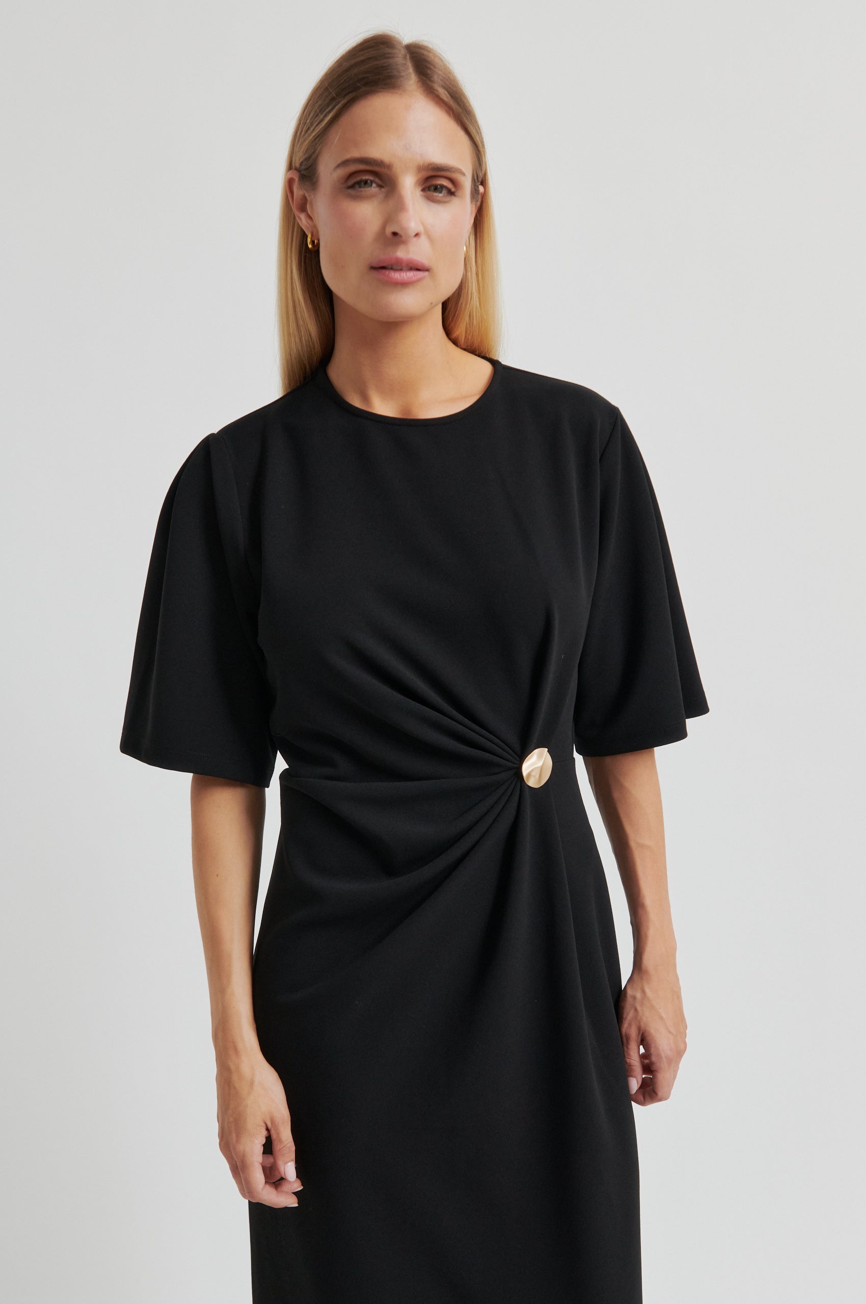 Midikleid mit Drapierung in Schwarz